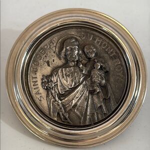 Vintage Saint Joseph Du Mont Royal 5 inch Medallion